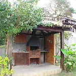 Geriba, casa de 4 qts charmosa em condominio