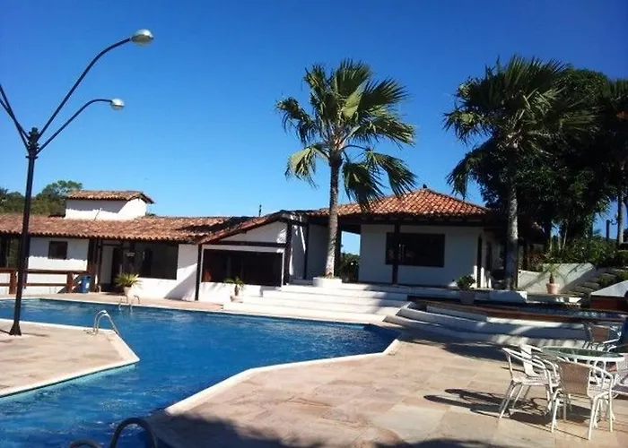 Geriba, casa de 4 qts charmosa em condominio